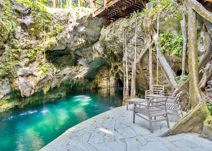 Luxury Jungle Retreat - 4 Bedroom With Private Pool And Cenote - Fits 14 *