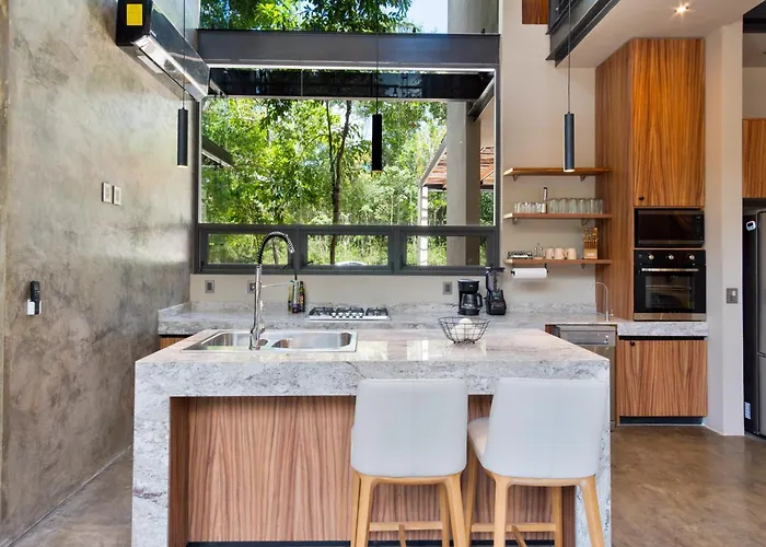 Luxury Jungle Retreat - 4 Bedroom With Private Pool And Cenote - Fits 14