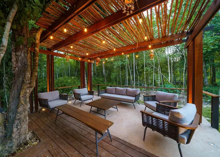 Luxury Jungle Retreat - 4 Bedroom With Private Pool And Cenote - Fits 14 *